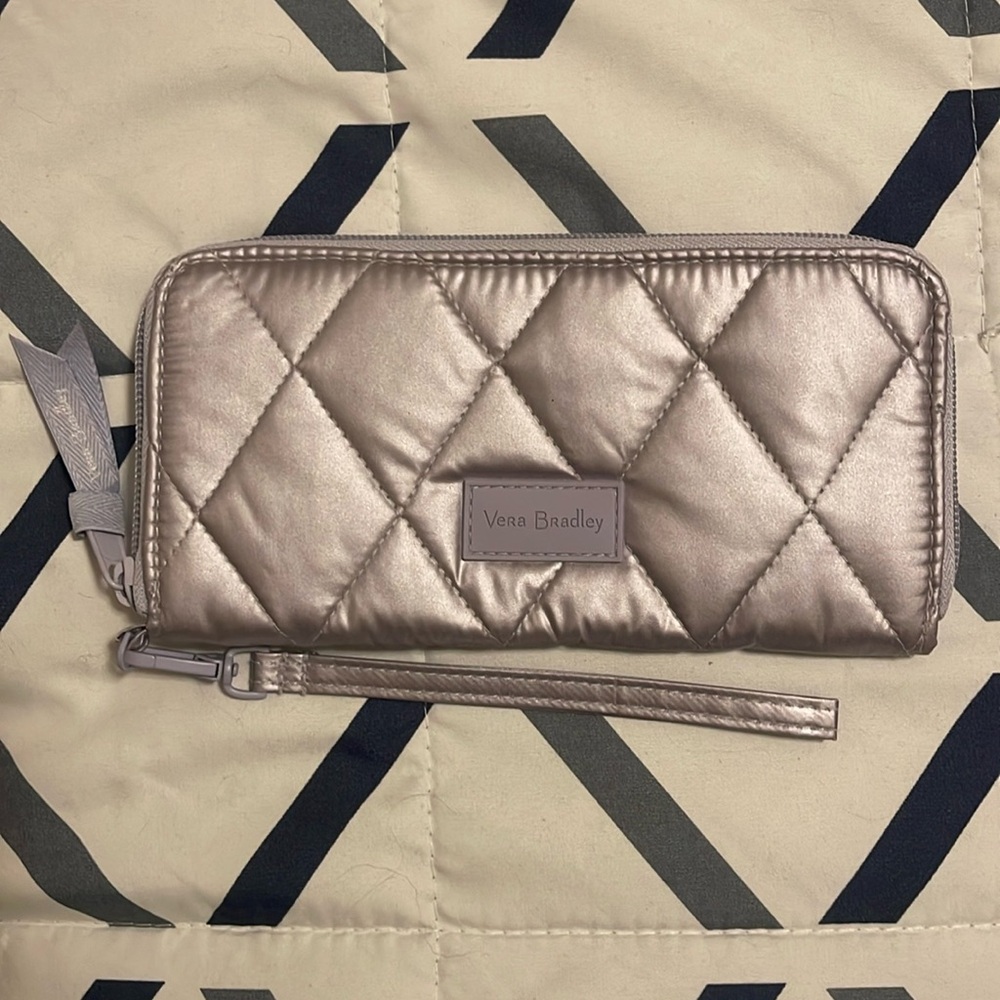 Vera Bradley Large wallet 🌟